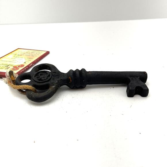 Santa's Magic Keys For Homes Without Chimneys Holiday Vintage Collectible 7" - Picture 4 of 8